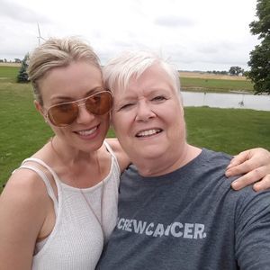 Meet your Posher, Monique